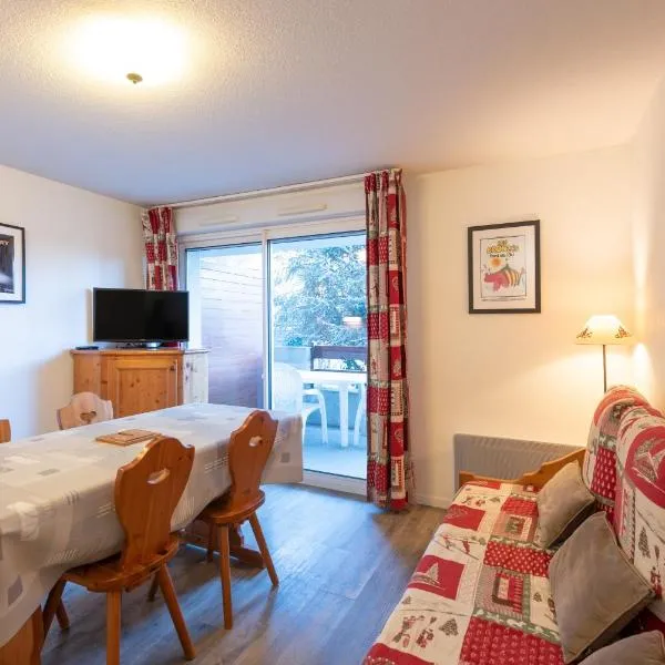 T2 avec piscine couverte et parking, hotel din Saint-Lary-Soulan