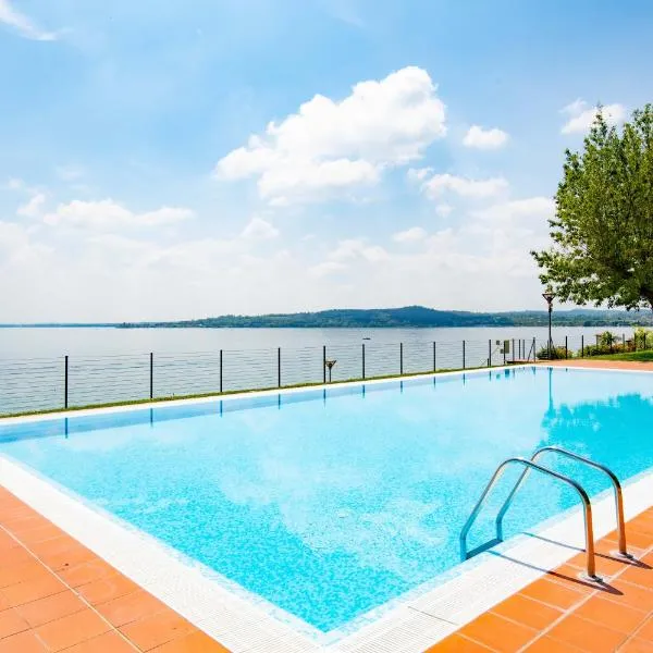 Azzurro Apartment, hotel in Padenghe sul Garda