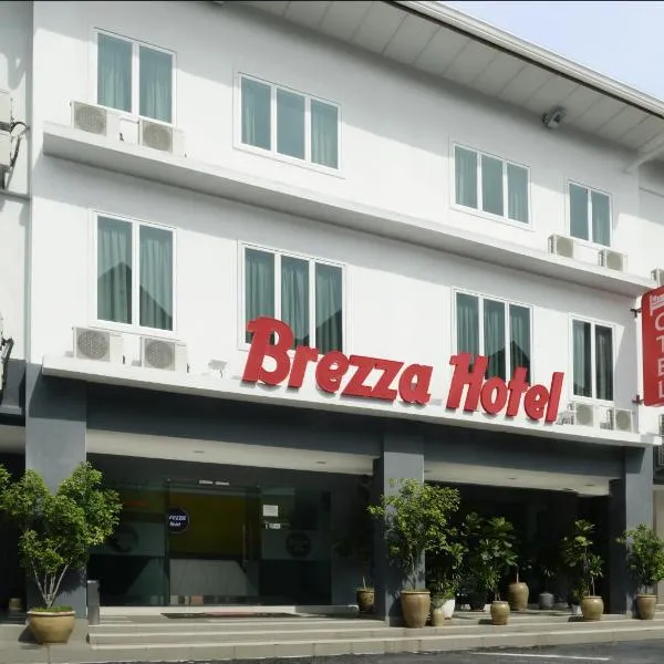 Brezza Hotel Lumut, hotel in Pasir Bogak