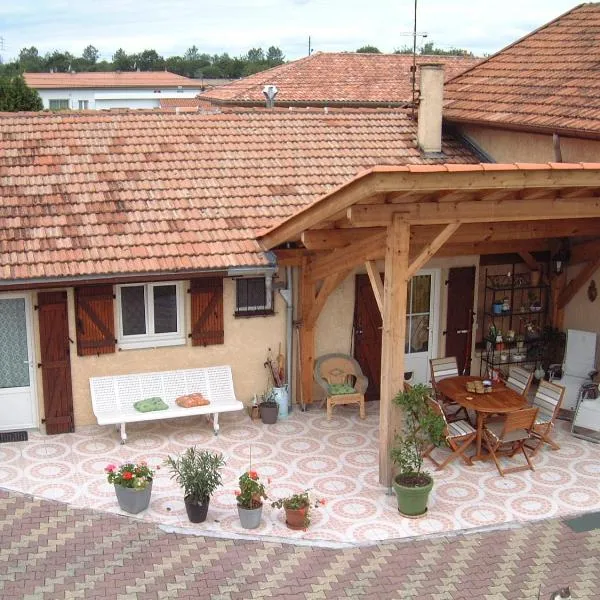 a2pasdelaforet, hotel in Morcenx