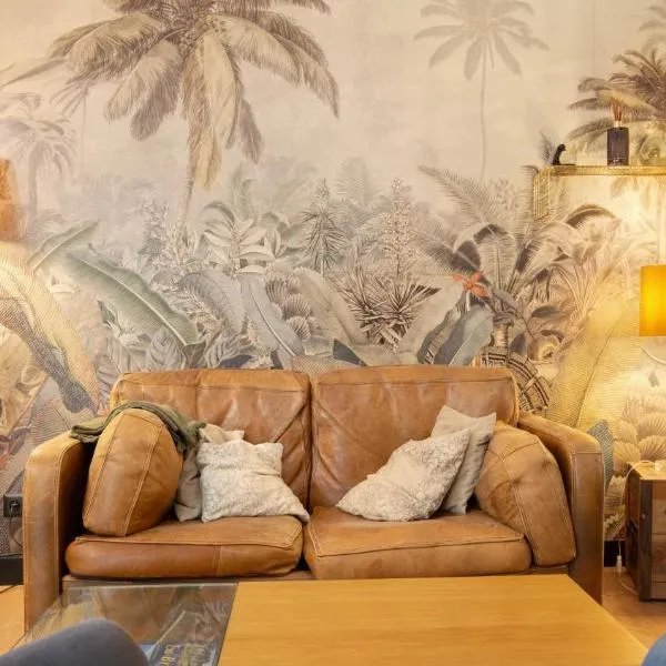 La Petite Maison Dans La Jungle, hotel v mestu Chartres-de-Bretagne