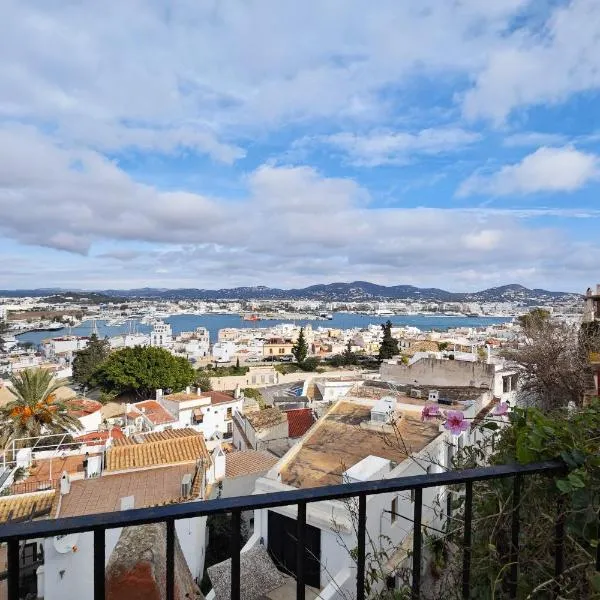 Navila Pasillo Superior, hotel sa Ibiza Town