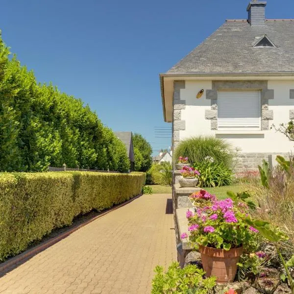 Charmant Appartement De Plein Pied, hotelli kohteessa Cancale