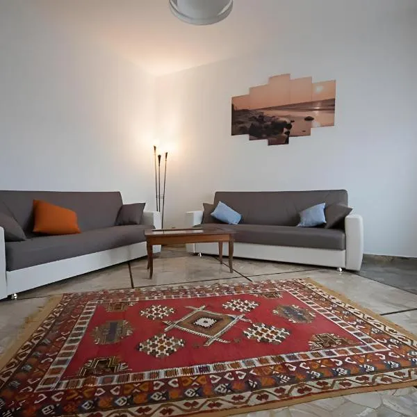 Serravalle Shopping - Outlet, hotel in Serravalle Scrivia