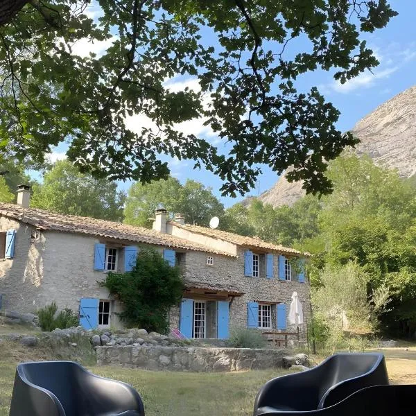 Viesnīca Maison en Provence ancien moulin pilsētā Entrepierres