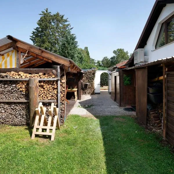 Appartment Antilope im Würmtal, hotel v destinácii Gräfelfing