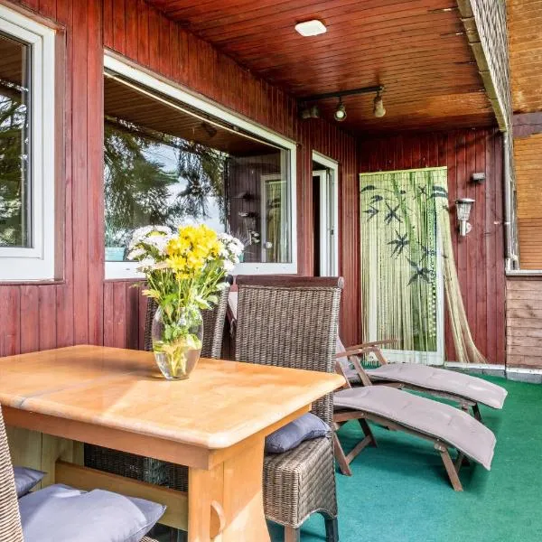 Ferienwohnung Klee, hótel í Fedderwarden