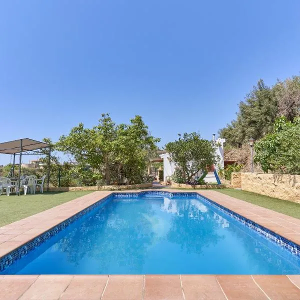 Villa Torrox Costa con Piscina, hotell i Torrox