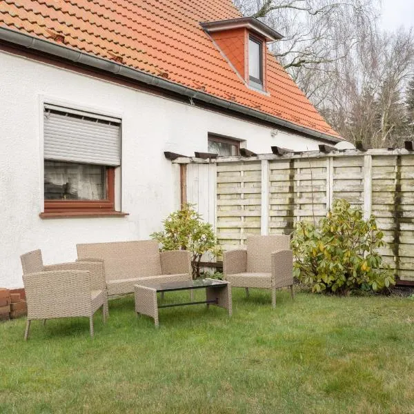 Ferienwohnung Weyres โรงแรมในFleckeby