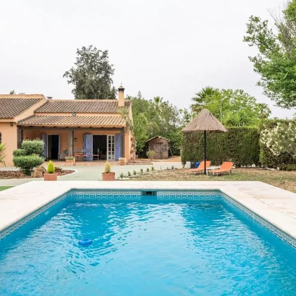 Villa Laforge، فندق في كارمونا