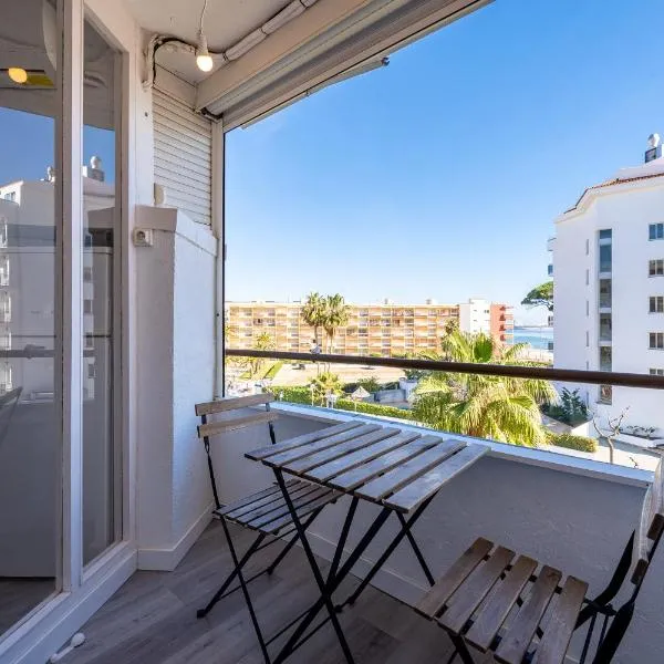 Promar 323, hotel a la Pineda