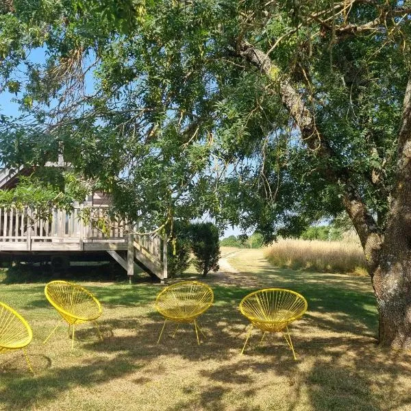 Shanti Lac Cabanes gîtes insolites et espace bien-être Bordeaux, viešbutis mieste Berson