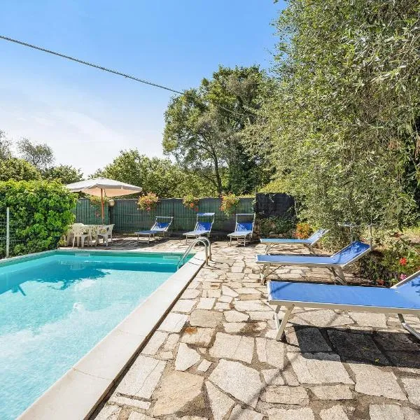 Casa Paola e del Poeta: Costa Carnara'da bir otel