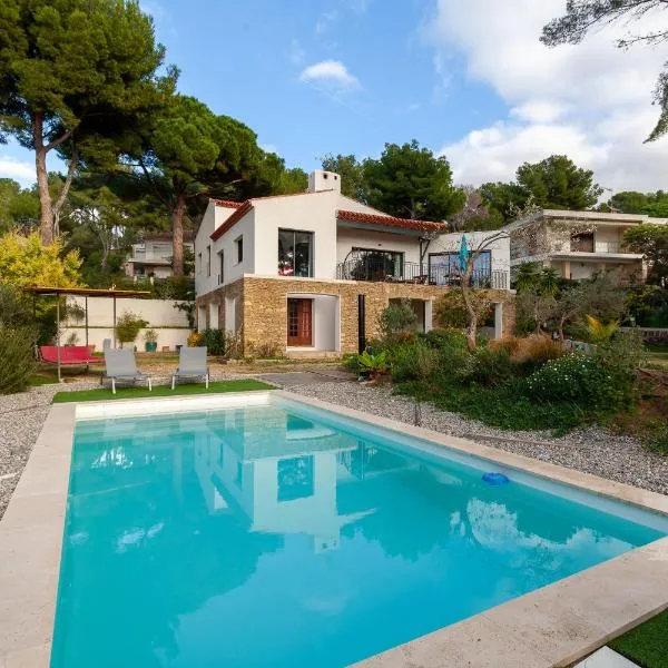 Bas de Villa Piscine 150m de la mer, hotel in Saint-Cyr-sur-Mer