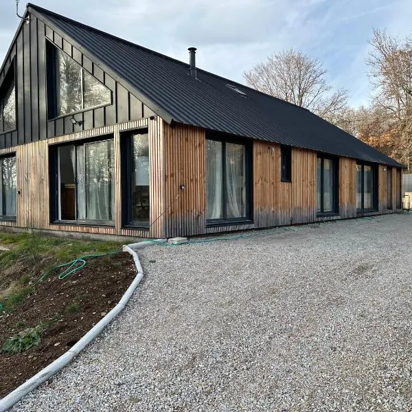 Villa julia, hotel v destinácii Cros
