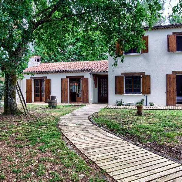 Villa Rodolphe, hotel in Le Pian-Médoc