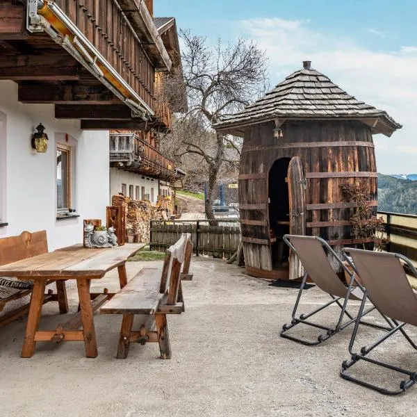 Stöcklhuberhof, hótel í Vandoies