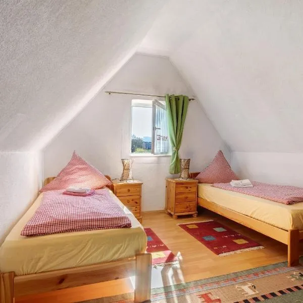 Ferienwohnung Sila 3, hotel a Weinstadt