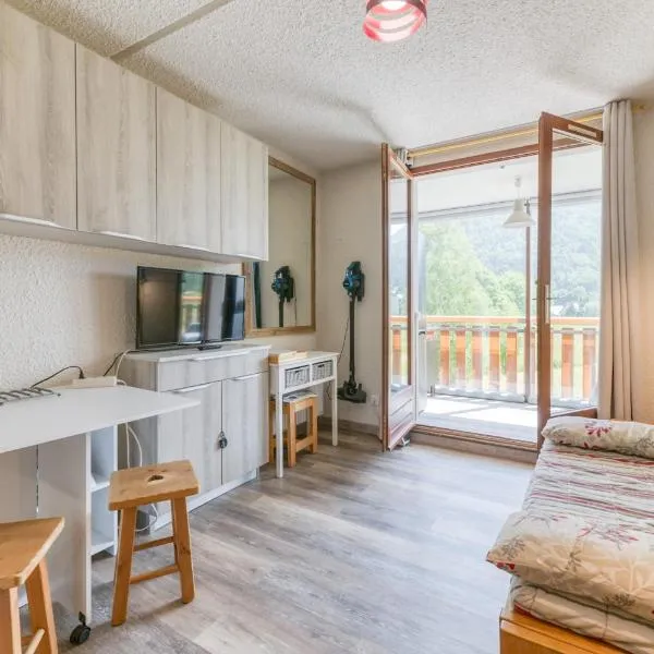 Studio équipé Avec Balcon Fermé, khách sạn ở La Morte