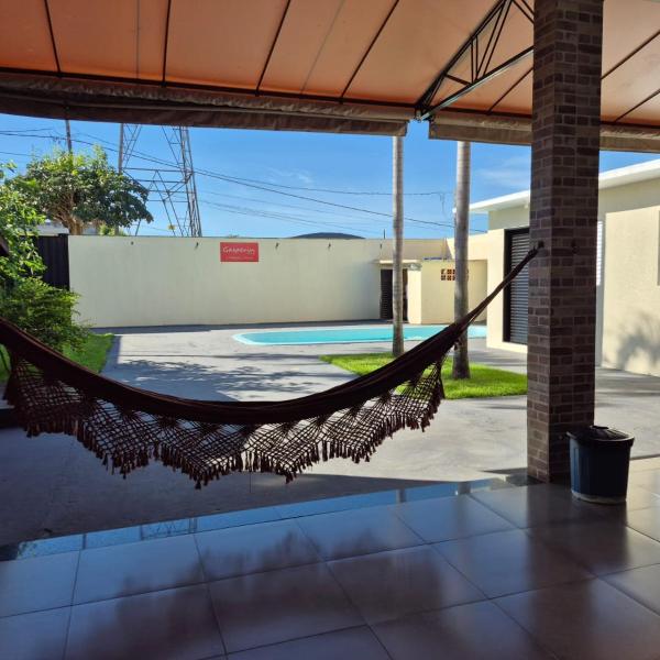 Casa com piscina em Maringá