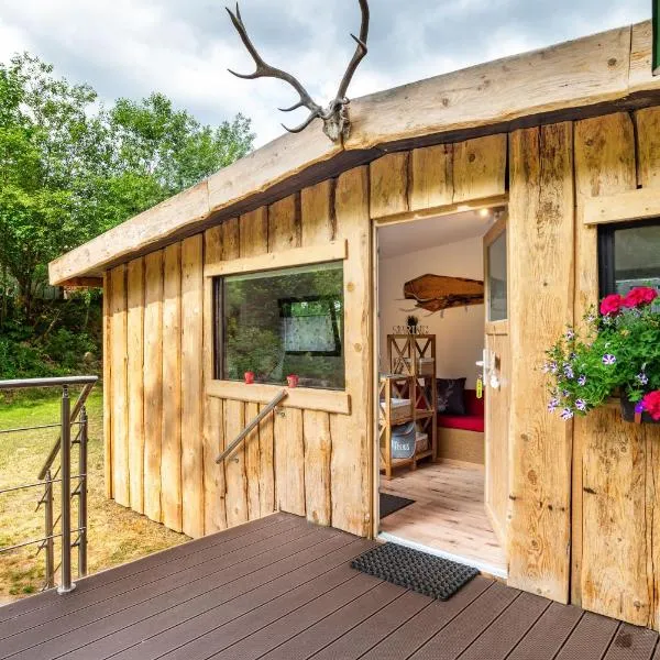 Haus am Bach, hotelli kohteessa Schönmünzach