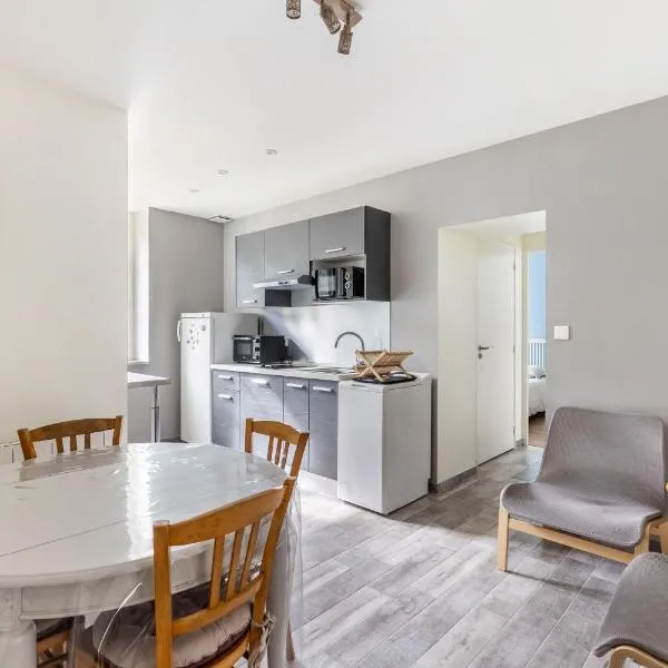 Maison Avec Terrasse, hotel en Saint Laurent Nouan