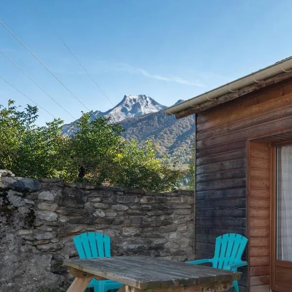 Chalets De L’arriutort 2 - Laruns, khách sạn ở Laruns
