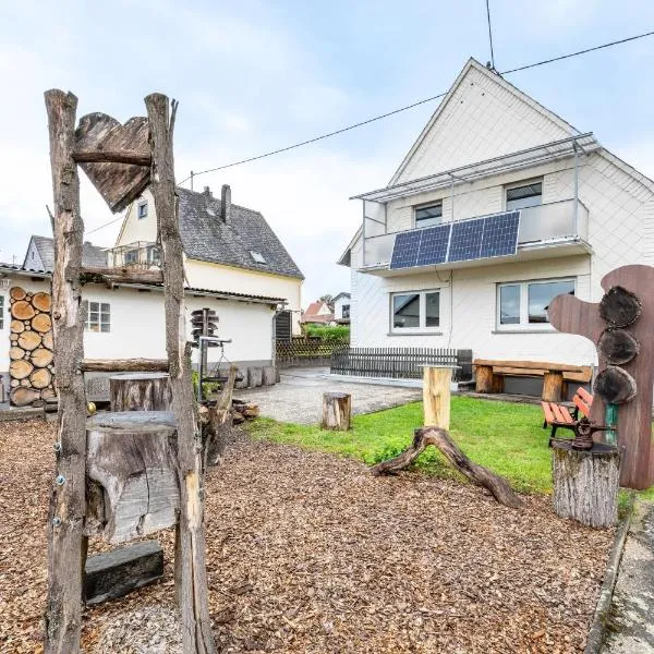 Ferienhaus Soonwald Liebe, hotelli kohteessa Seesbach