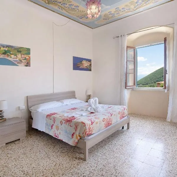 Acciuga House, khách sạn ở Biassa