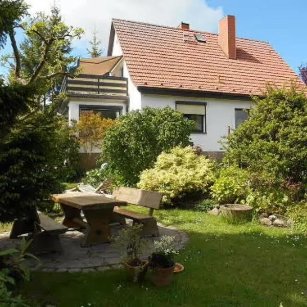 Ferienwohnung Spallholtz, מלון בשטרלזונד