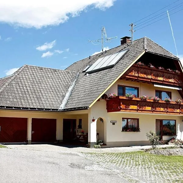 Haus Ingrid, hotel i Schluchsee