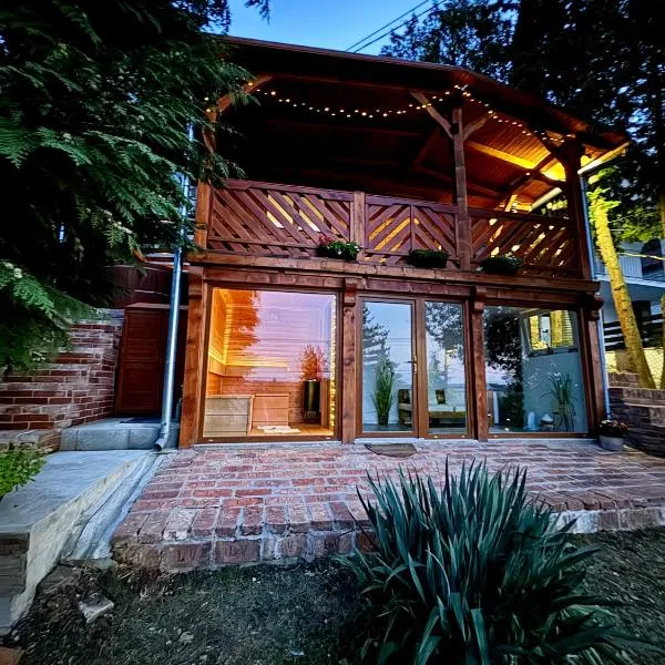 Heart-a-land Vendégház、マギャーヘフカランドのホテル