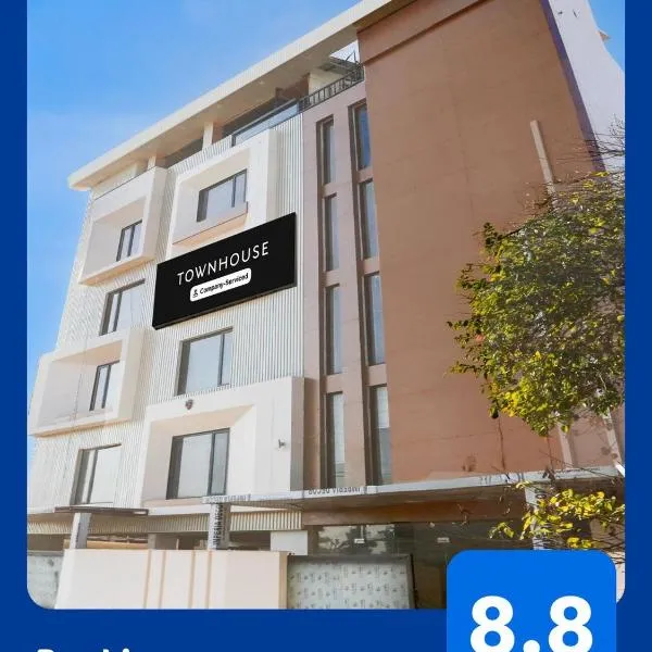 Townhouse ISBT Dehradun โรงแรมในเดห์ราดุน