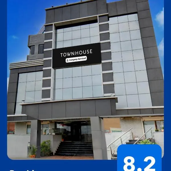 Super Townhouse Chakan MIDC Pune Formerly Renuka Executive, Hotel in Chakan