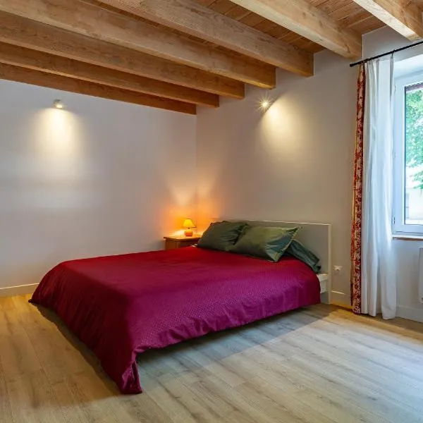 L'Arche aux Peyruches, hotel ad Assieu