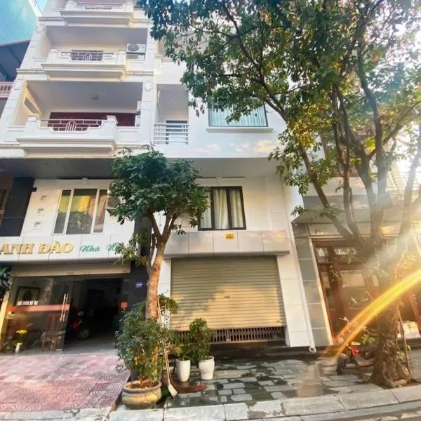 Anh Đào 2 Hotel, готель у місті Хайфон