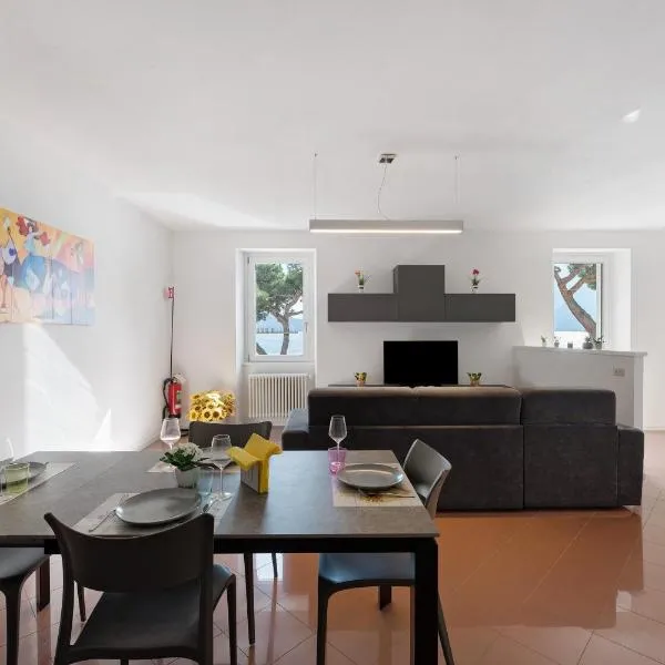 Domaso front lake, hotel a Domaso