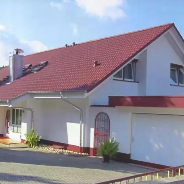 Ferienwohnung Haus Waldfee, hotel v destinaci Sulzburg
