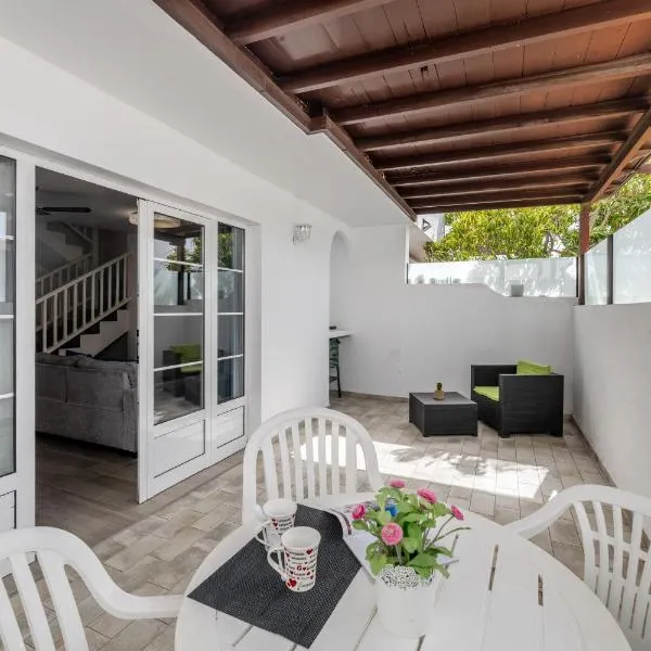 Casa Melani, Sea and Relax, hotel in Playa Honda