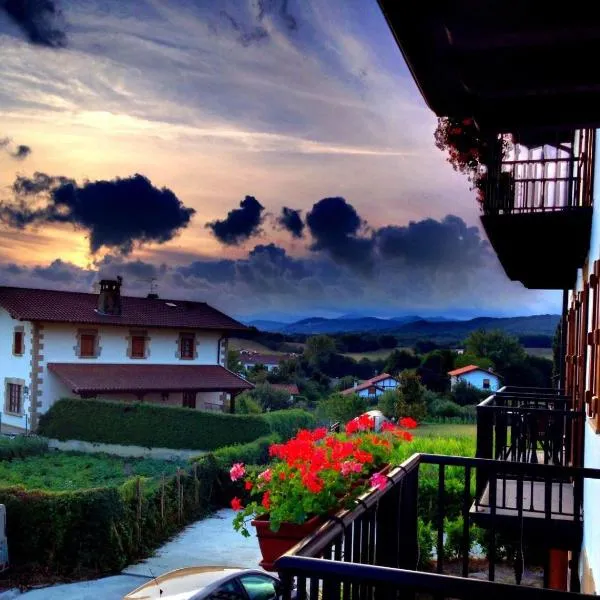 Ultzama, hotell i Iráizoz