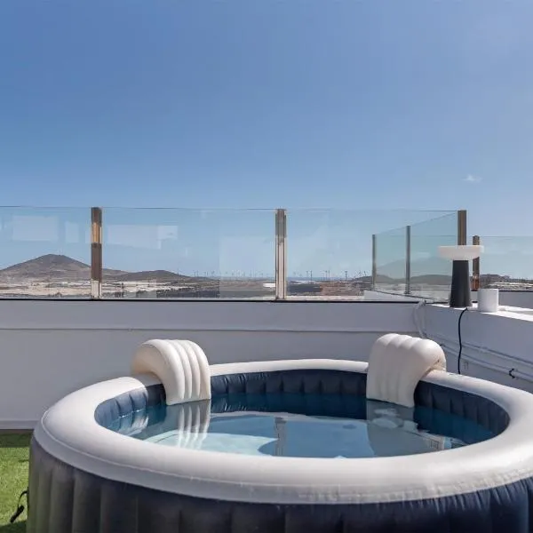 One life one dream Gran Canaria, hotel u gradu Carrizal