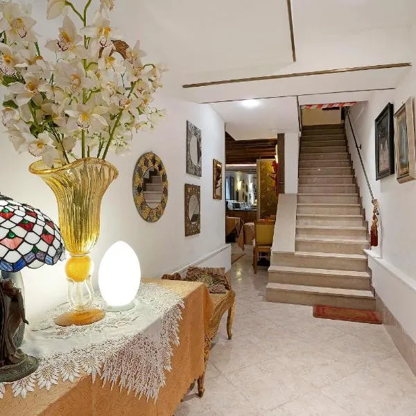 Art Palace - Residenza Giardini, hotel u Veneciji