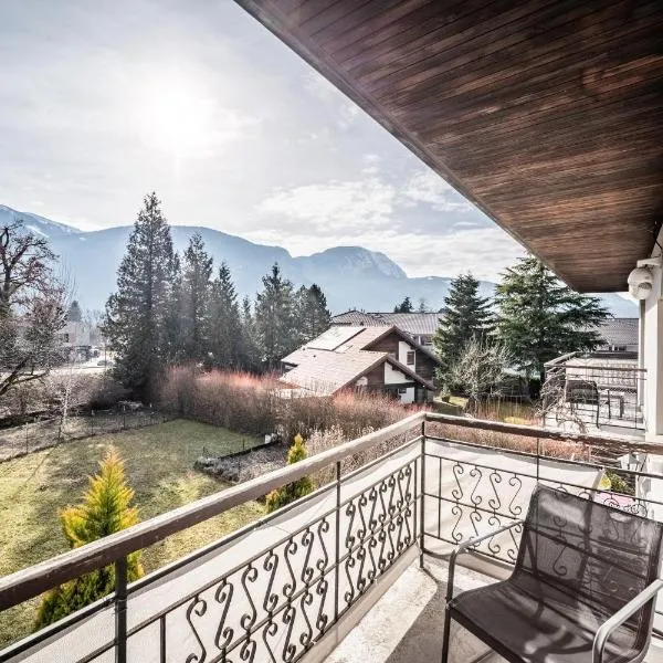 Villa L'Oranaise, hotell i Cluses