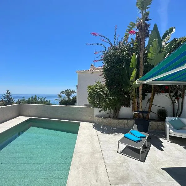 Family Villa Burriana Beach, hotelli Nerjassa