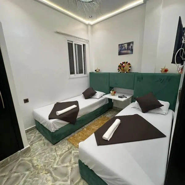 Twin bed studios in the city center - Bab Nouader, hotel i Tétouan