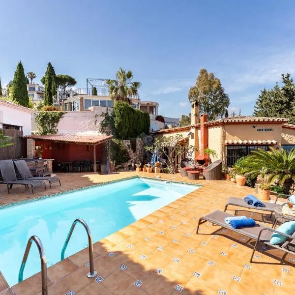 Cosy house jacuzzi wifi pool view โรงแรมในมิฮาส