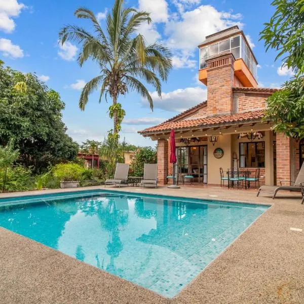 Villa Jardin de Mariposas, hotel en El Tuito