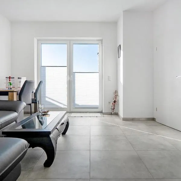 Neubau Ferienwohnung mit Balkon, Hotel in Gronau