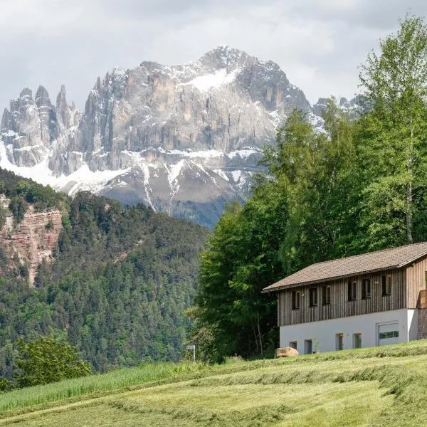 Cornedo all'Isarco에 위치한 호텔 Höllerhof