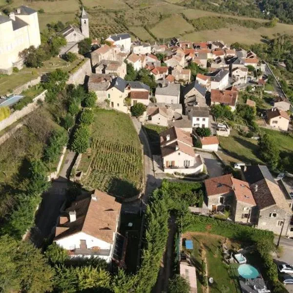 lesoleilo โรงแรมในMostuéjouls